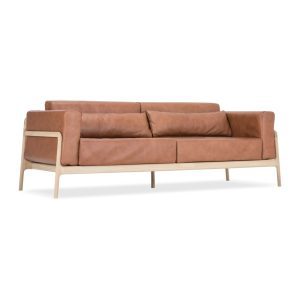 Canapea din piele bovină cu structură din lemn masiv de stejar Gazzda Fawn, 210 cm, maro cognac